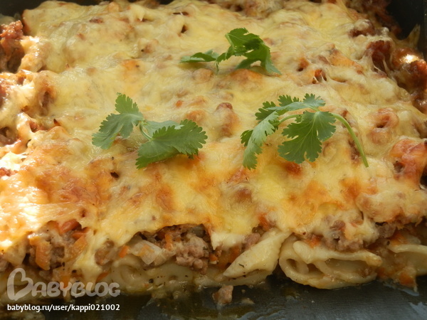 Запеканка с большими макаронами и с фаршем Запеканка с большими макаронами и с фаршем