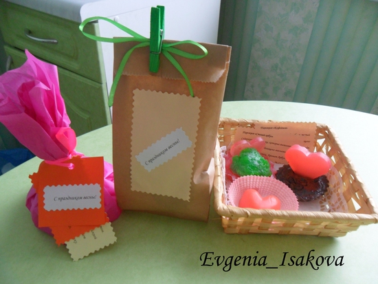 Подарок для кумы своими руками