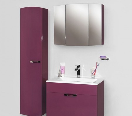 Фиолетовый шкаф для ванной