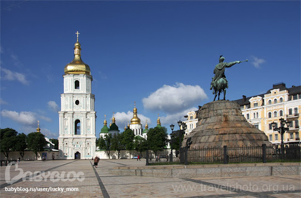 Киев куда входит