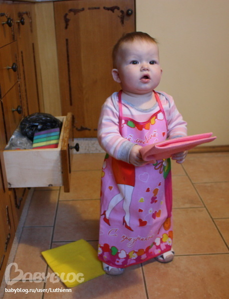 Сегодня моей дочке исполнился 1 год.