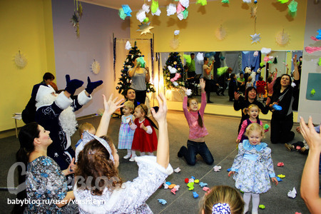 Ёлка в "Жирафе"